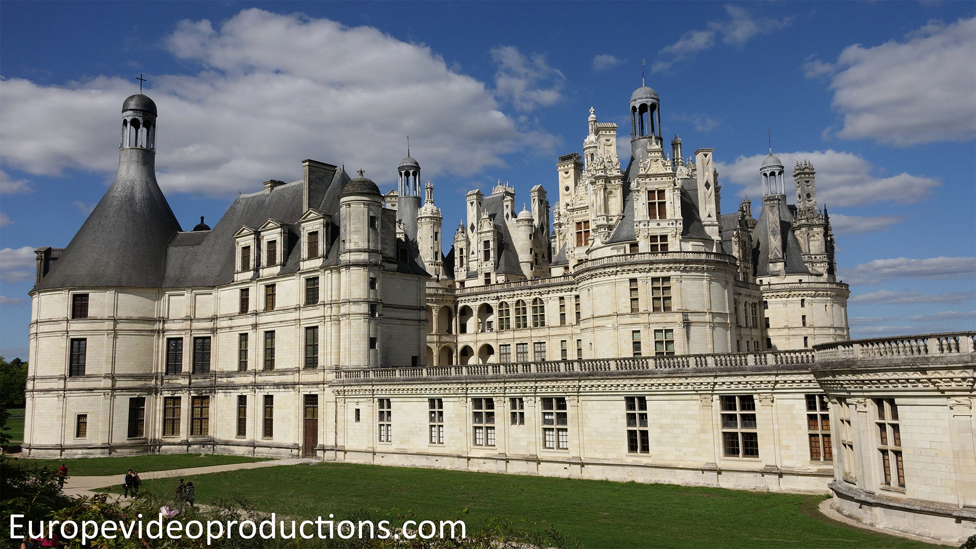 Chateaux Of The Loire Valley Wallpapers