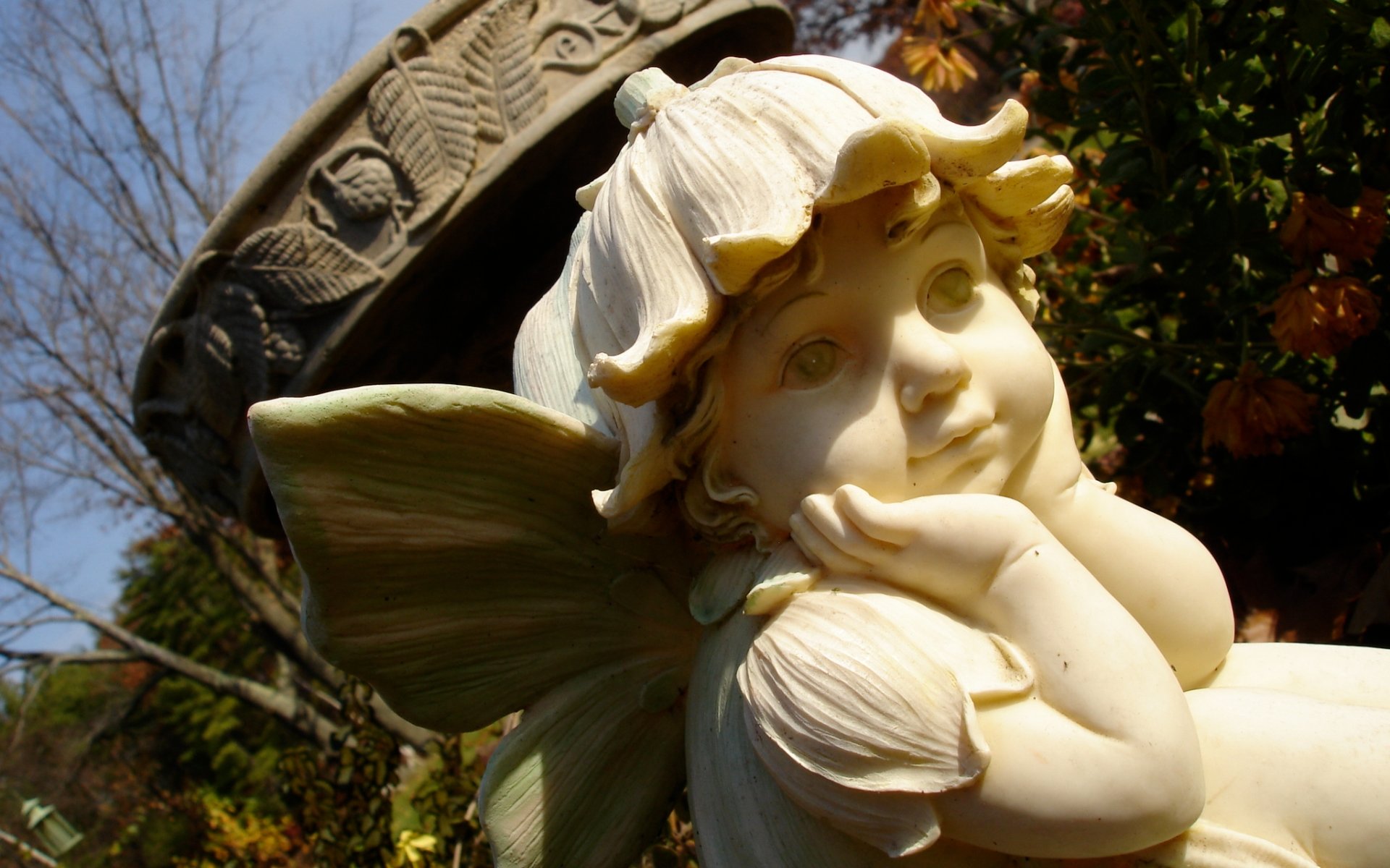 Cherub Statue Wallpapers