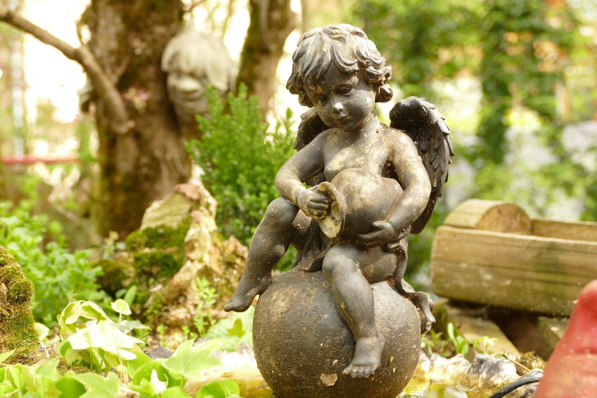 Cherub Statue Wallpapers