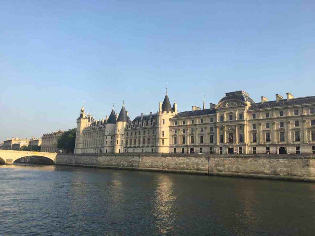 Conciergerie Wallpapers