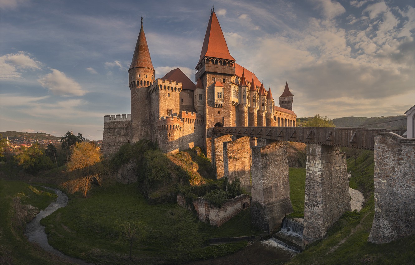 Corvin Castle Wallpapers