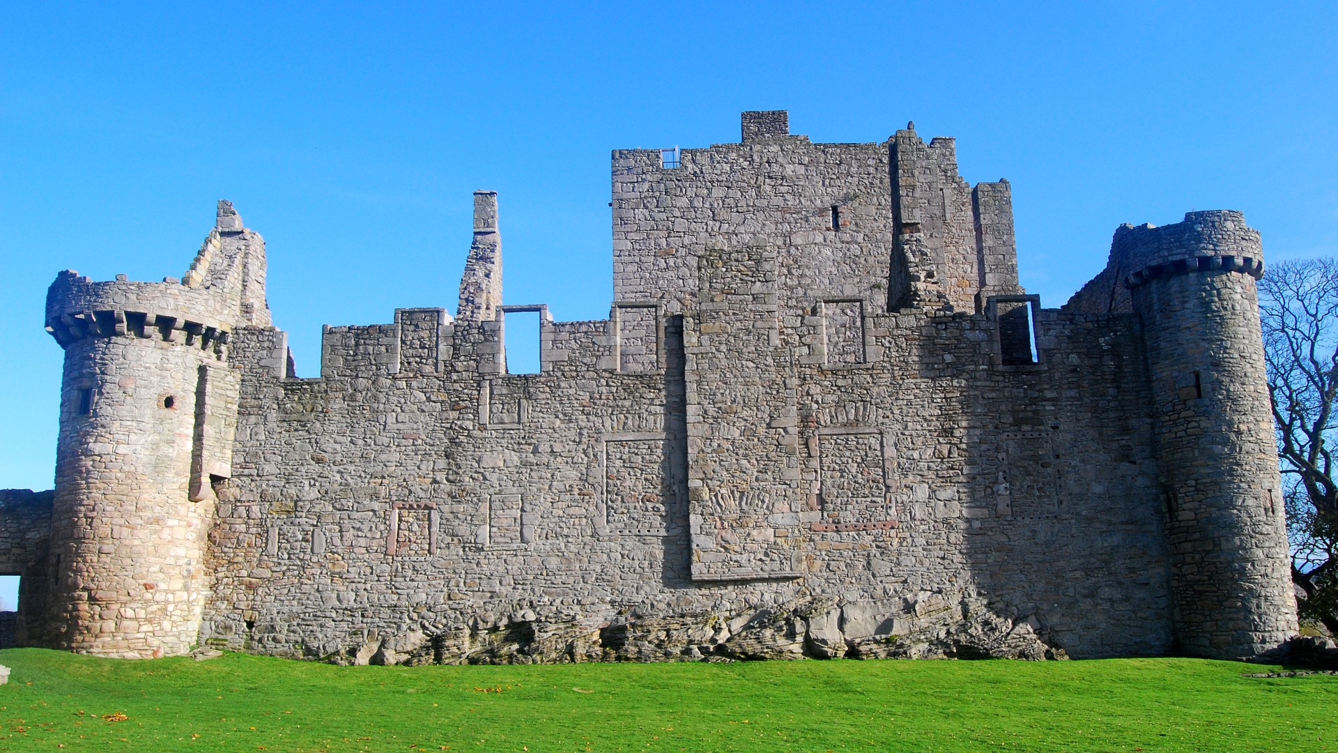 Craigmillar Castle Wallpapers