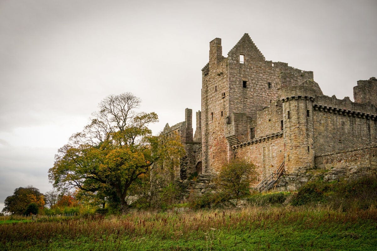 Craigmillar Castle Wallpapers