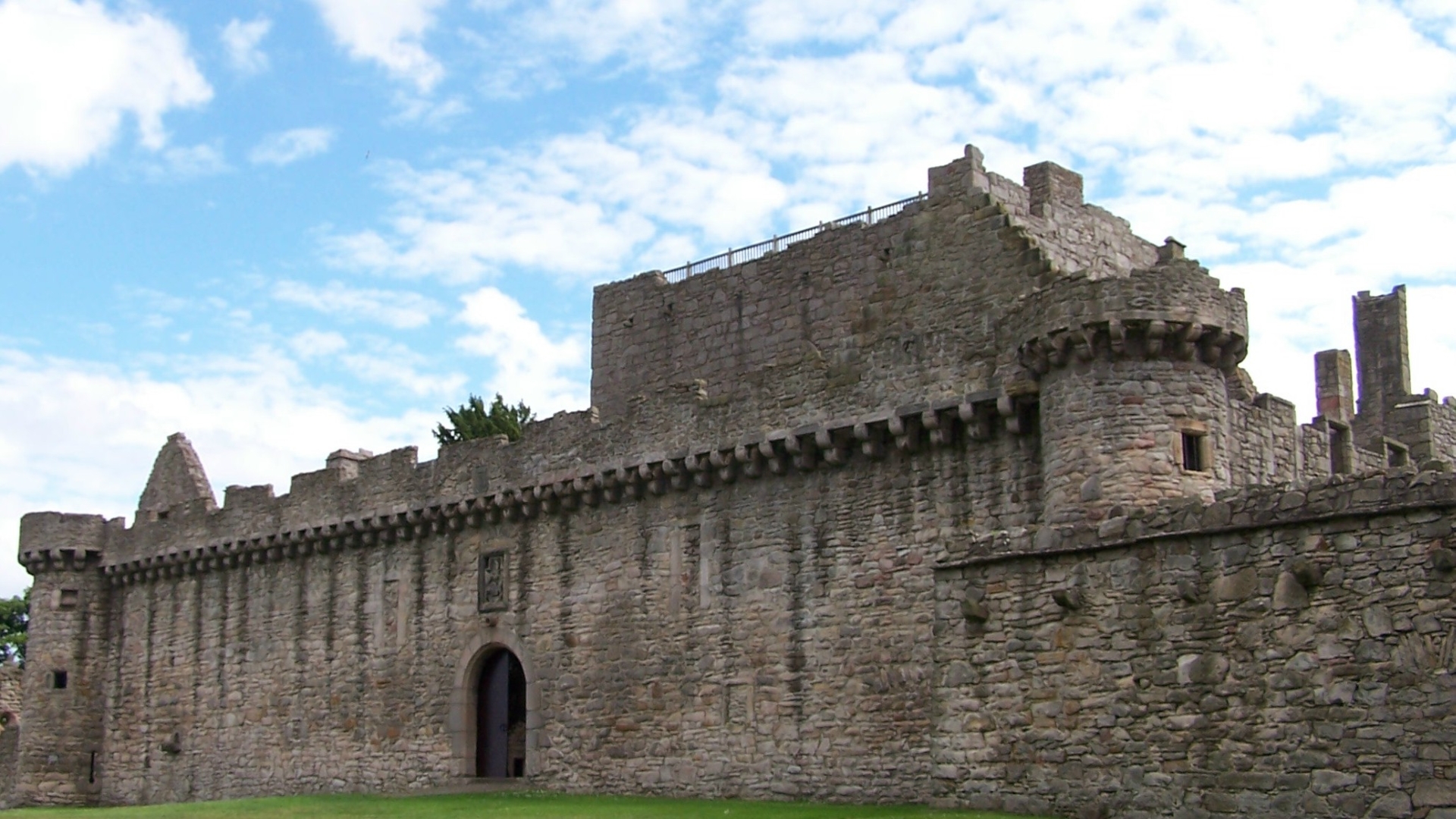 Craigmillar Castle Wallpapers