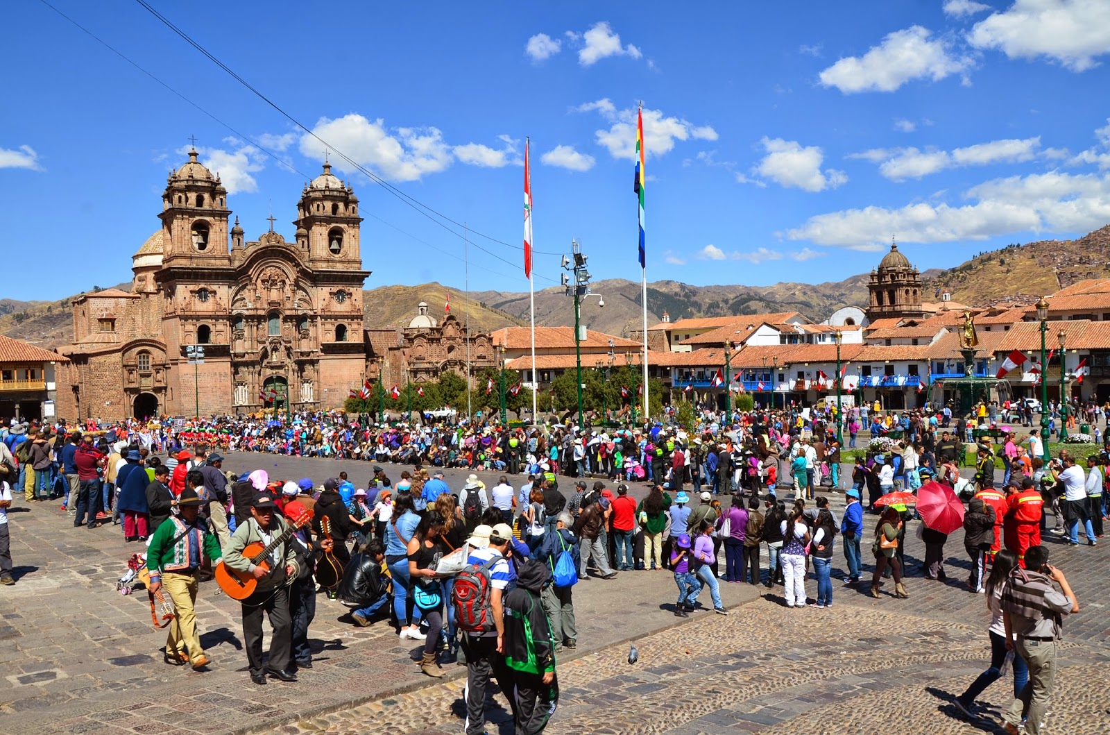 Cusco Cathedral On The Plaza De Armas Wallpapers