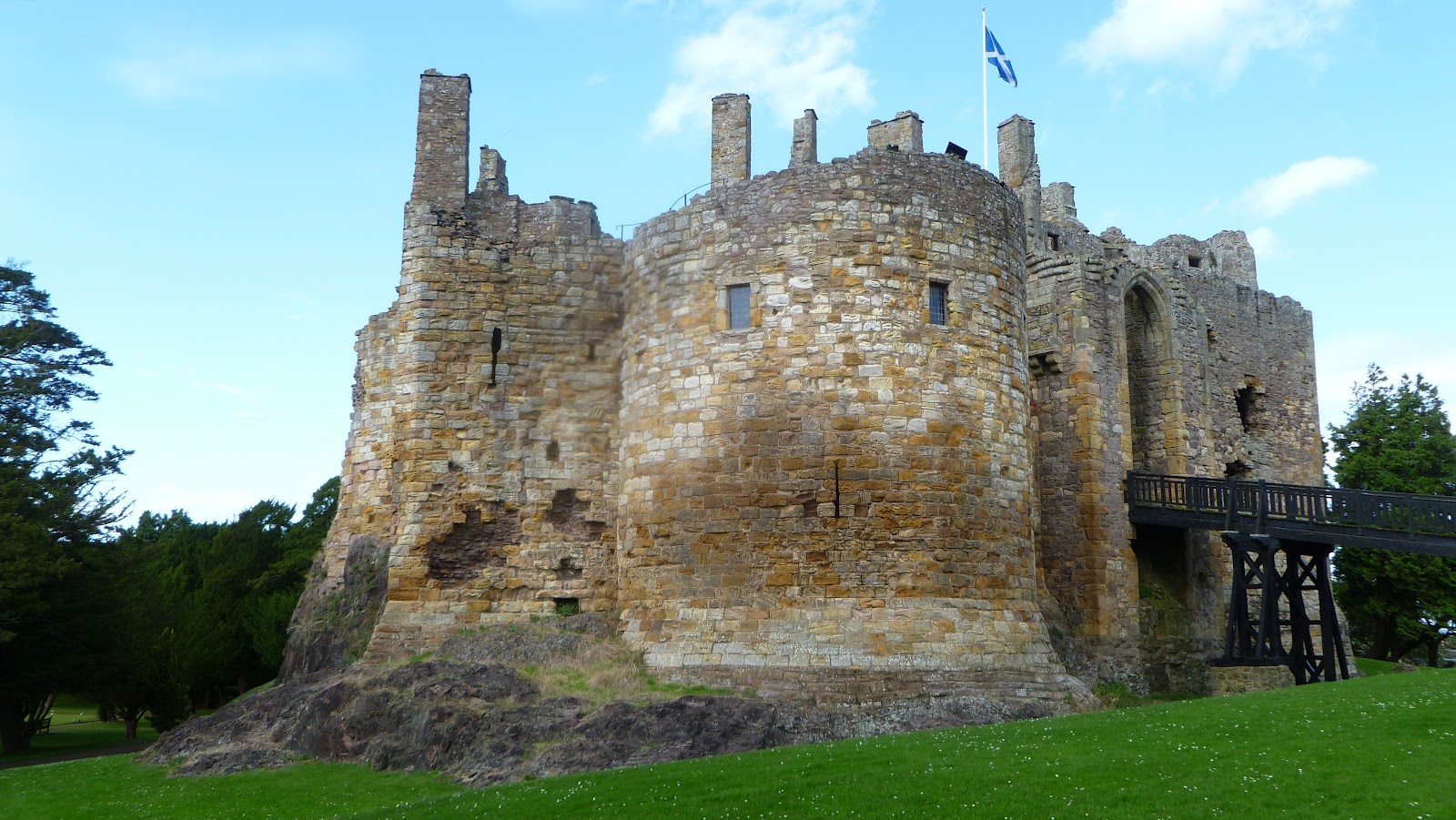 Dirleton Castle Wallpapers