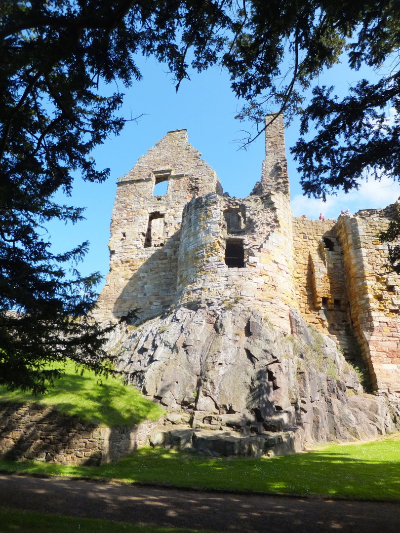 Dirleton Castle Wallpapers