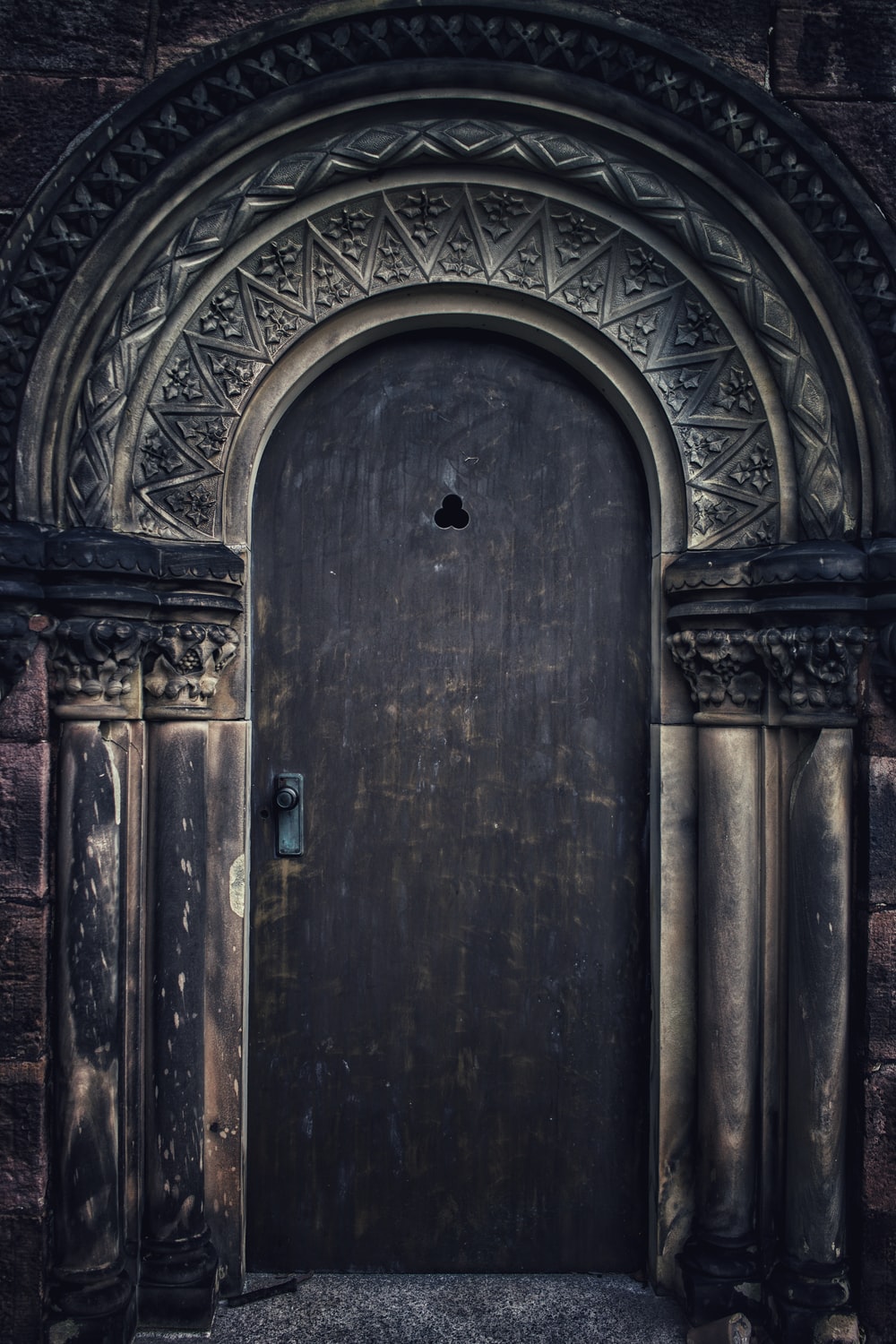 Door Wallpapers