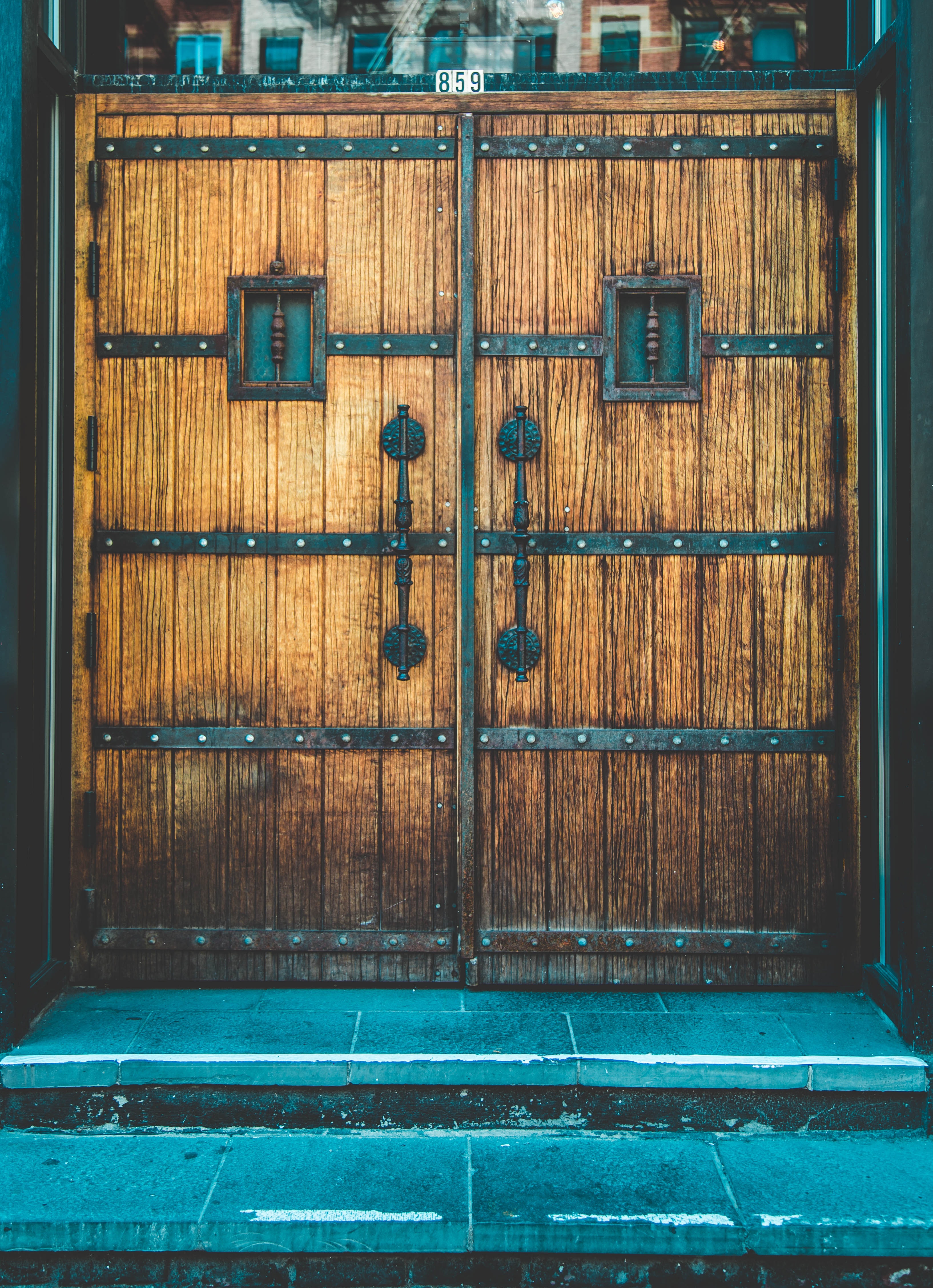 Door Wallpapers