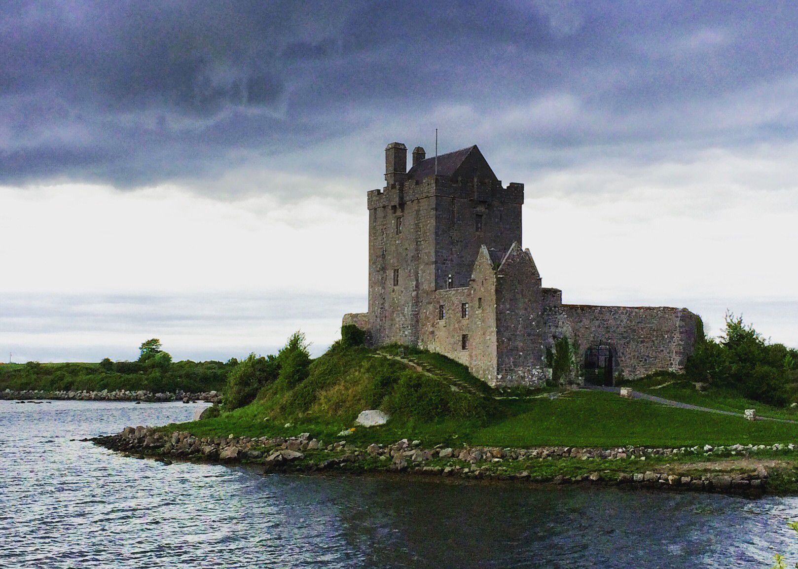 Dunguaire Castle Ireland Wallpapers