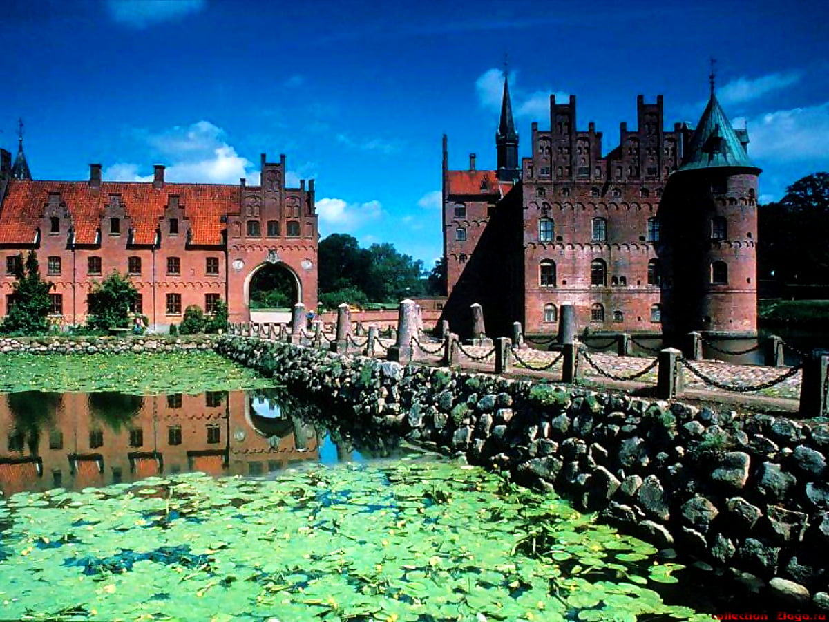 Egeskov Castle Wallpapers