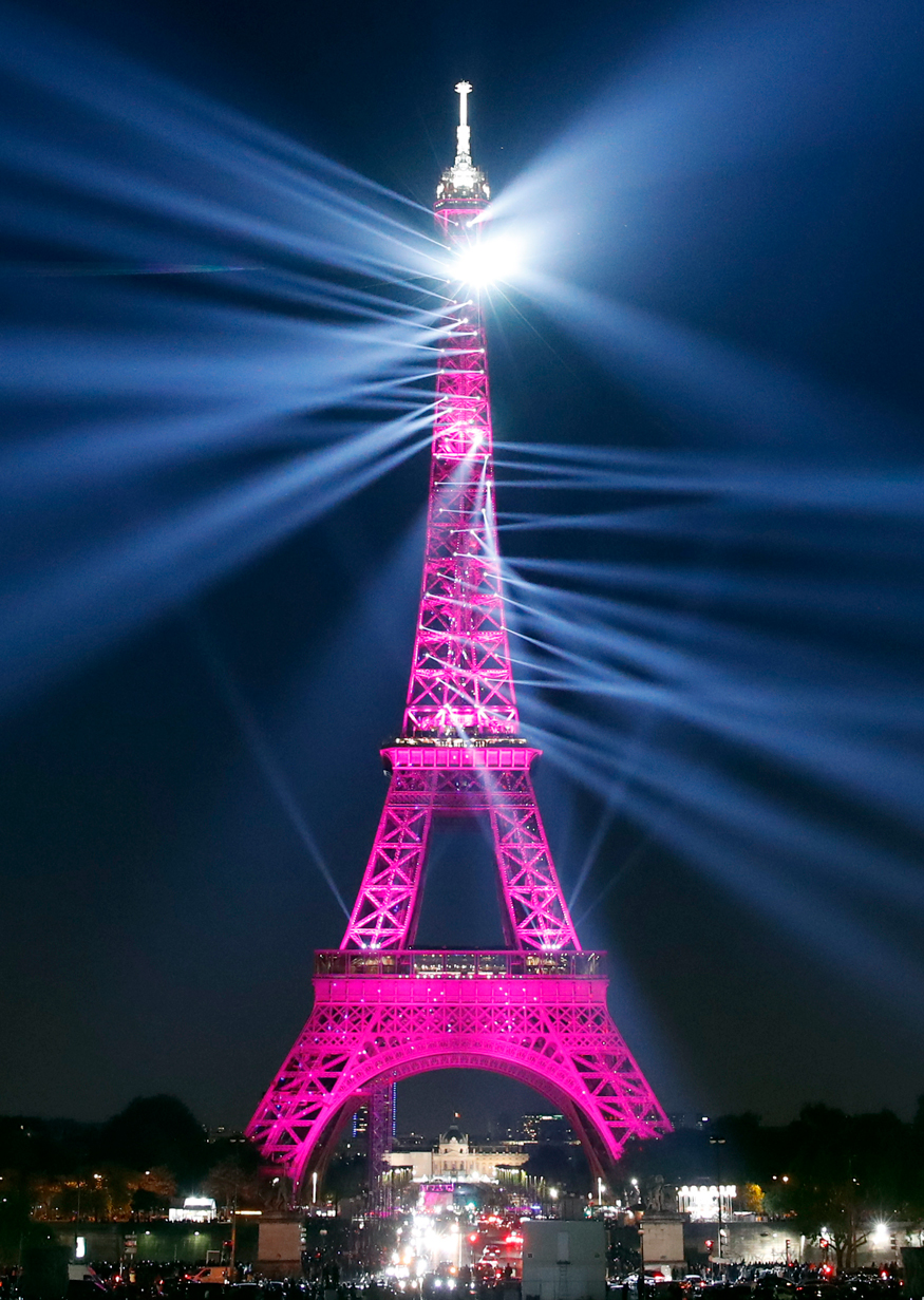 Eiffel Tower Light Show At Night Wallpapers