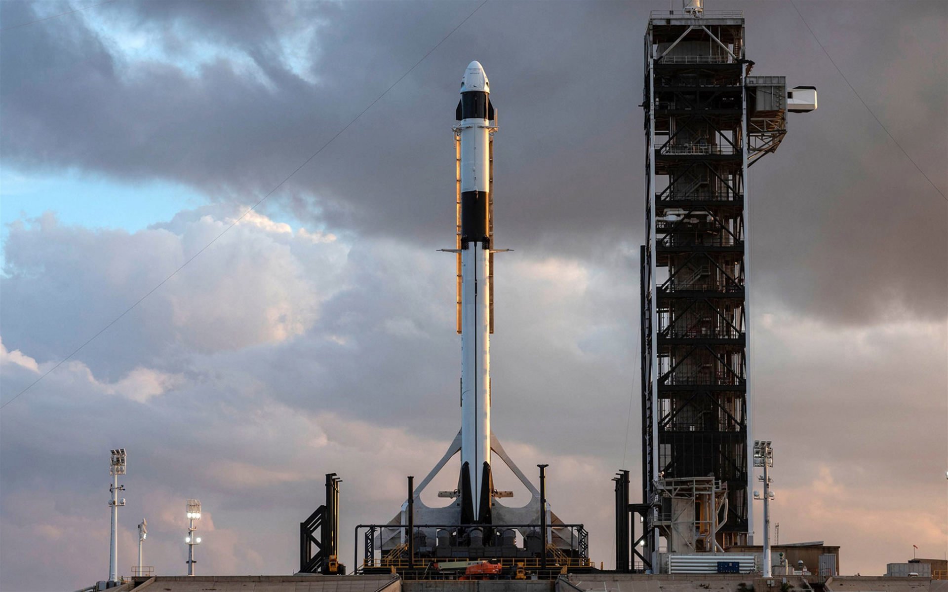 Falcon 9 Wallpapers