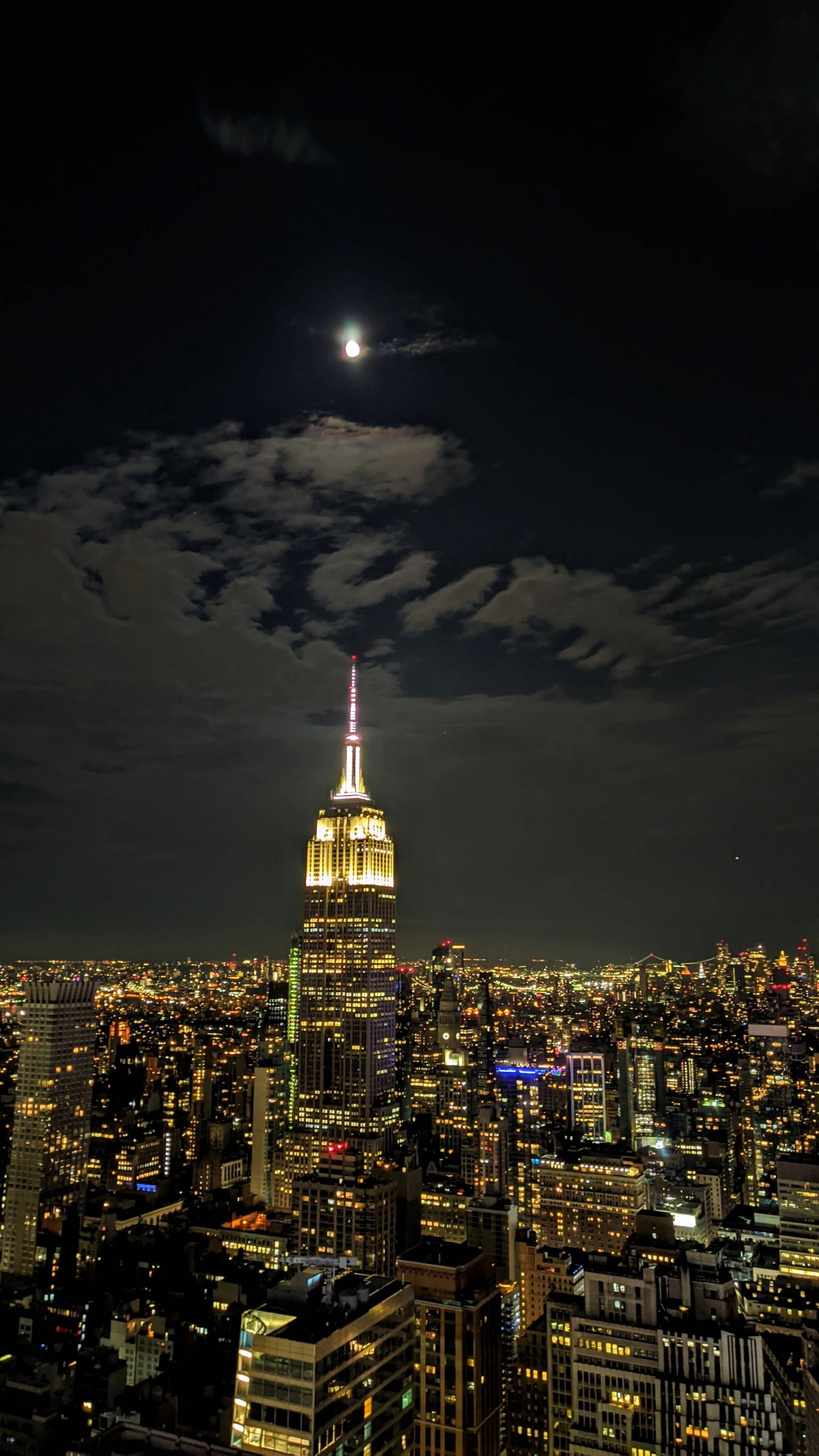 Full Moon Over Manhattan Wallpapers