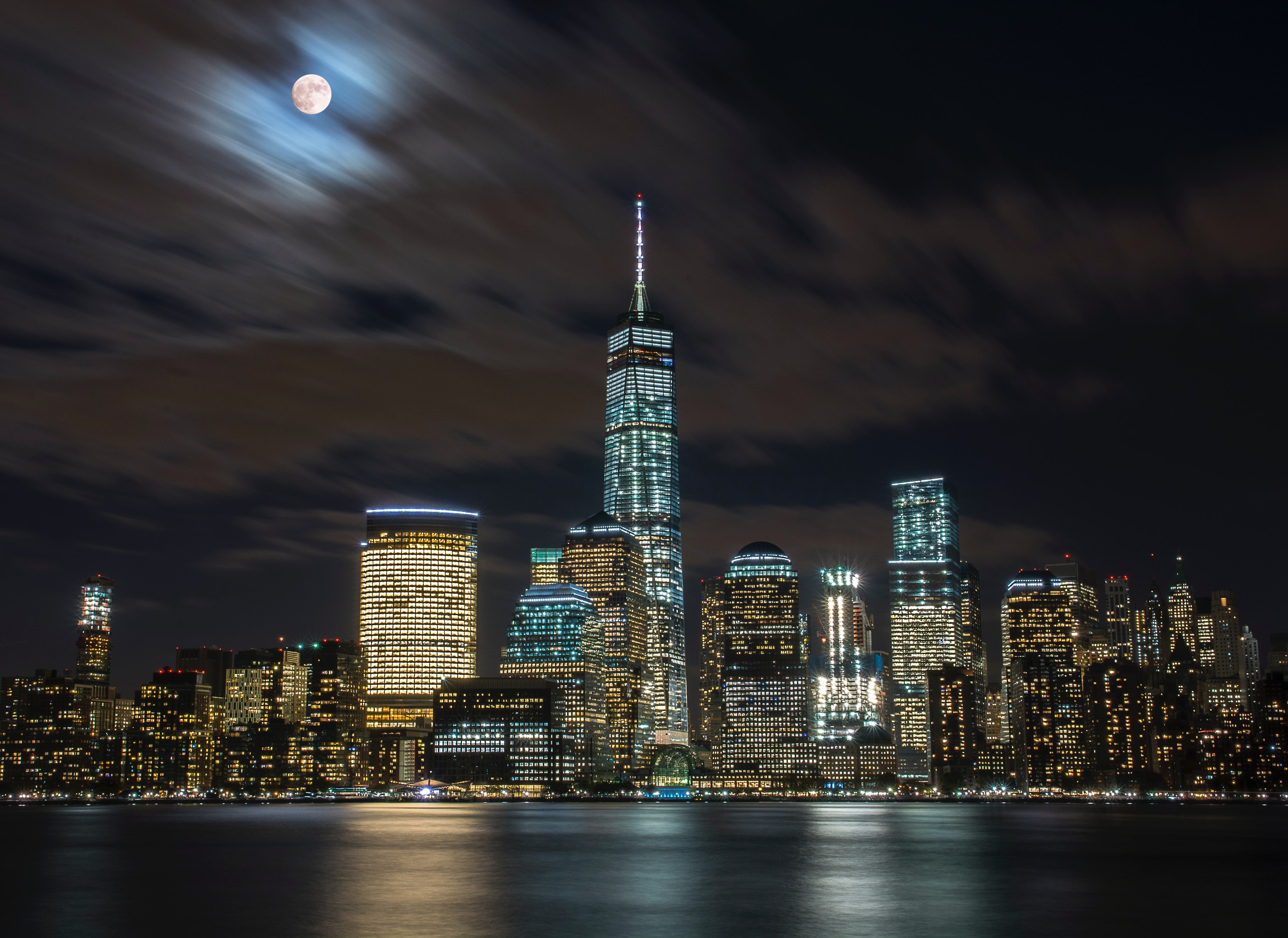 Full Moon Over Manhattan Wallpapers