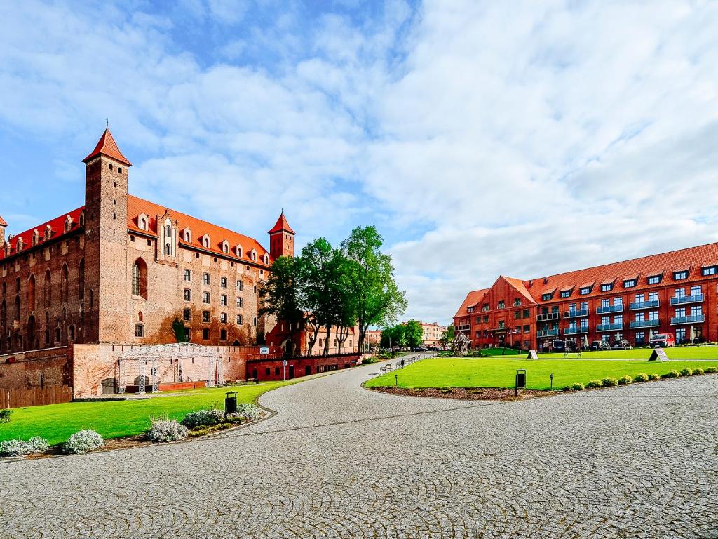 Gniew Castle Wallpapers