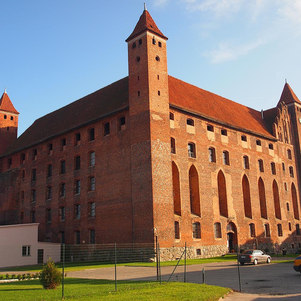Gniew Castle Wallpapers