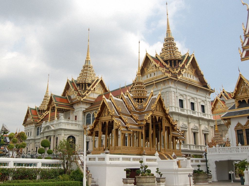 Grand Palace Wallpapers