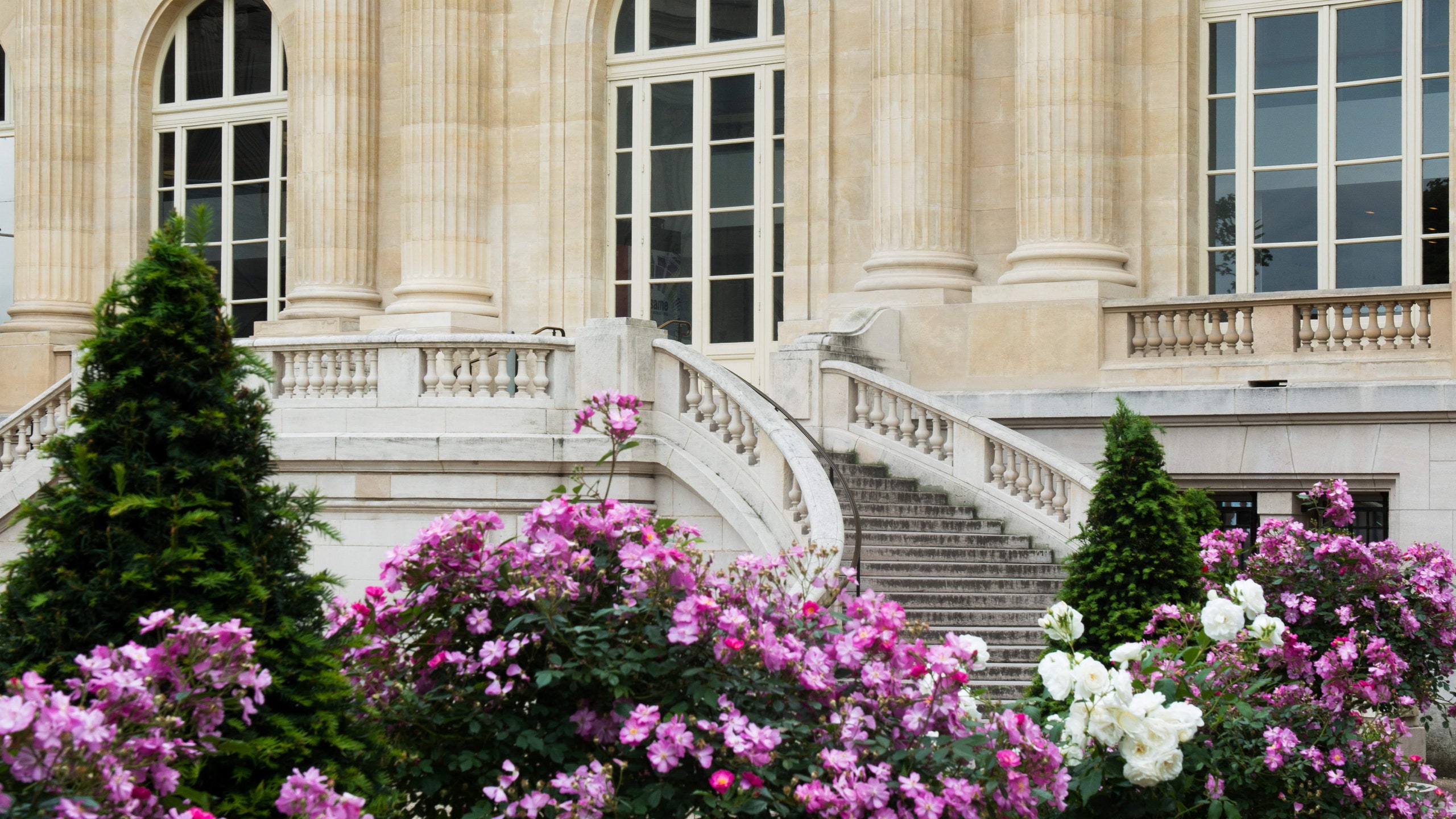 Grand Palais Wallpapers