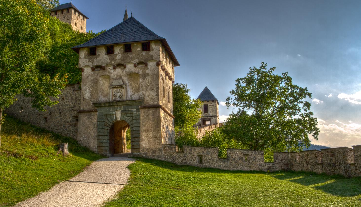 Hochosterwitz Castle Wallpapers