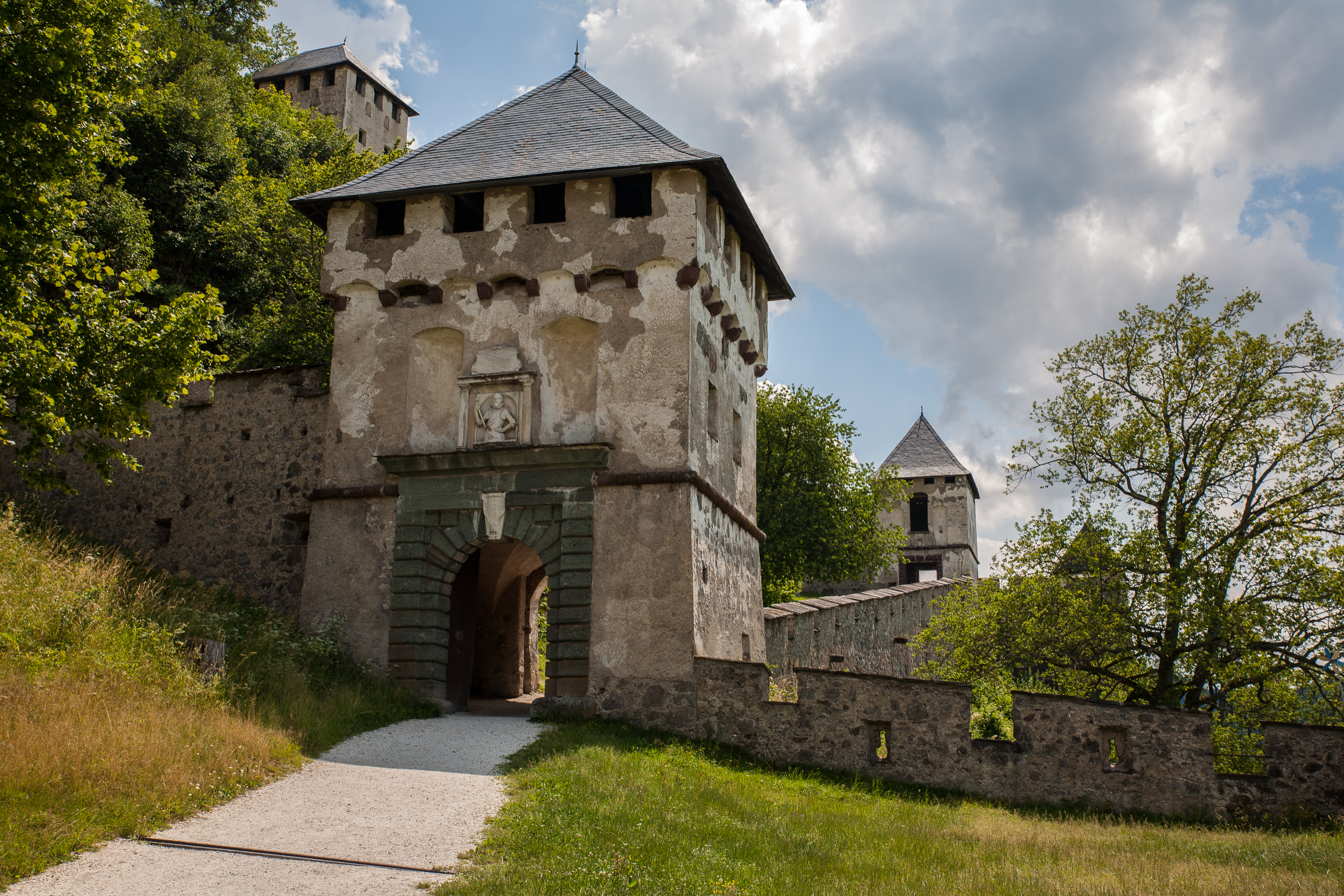 Hochosterwitz Castle Wallpapers