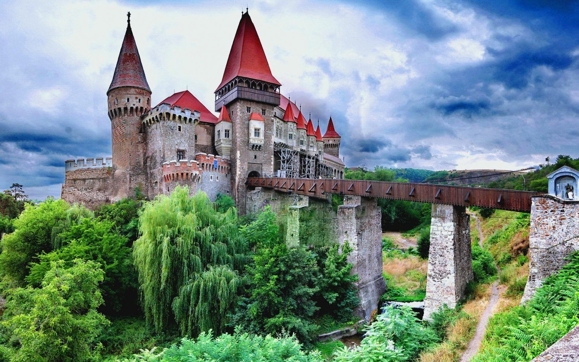 Hunedoara Castle Wallpapers