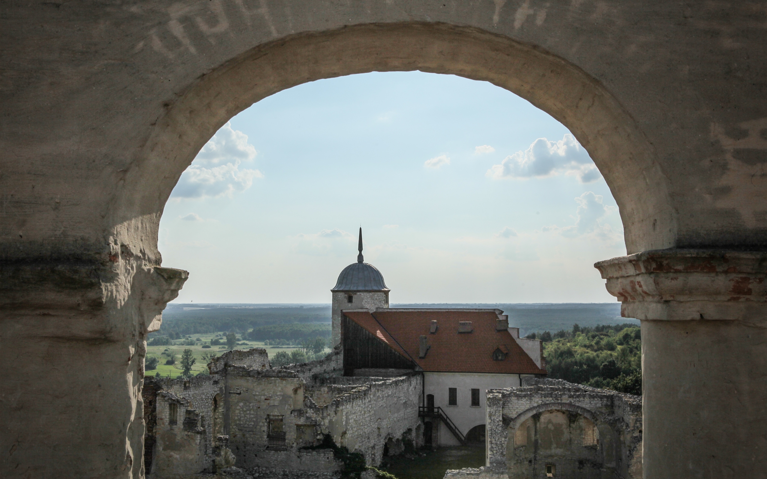 Janowiec Castle Wallpapers