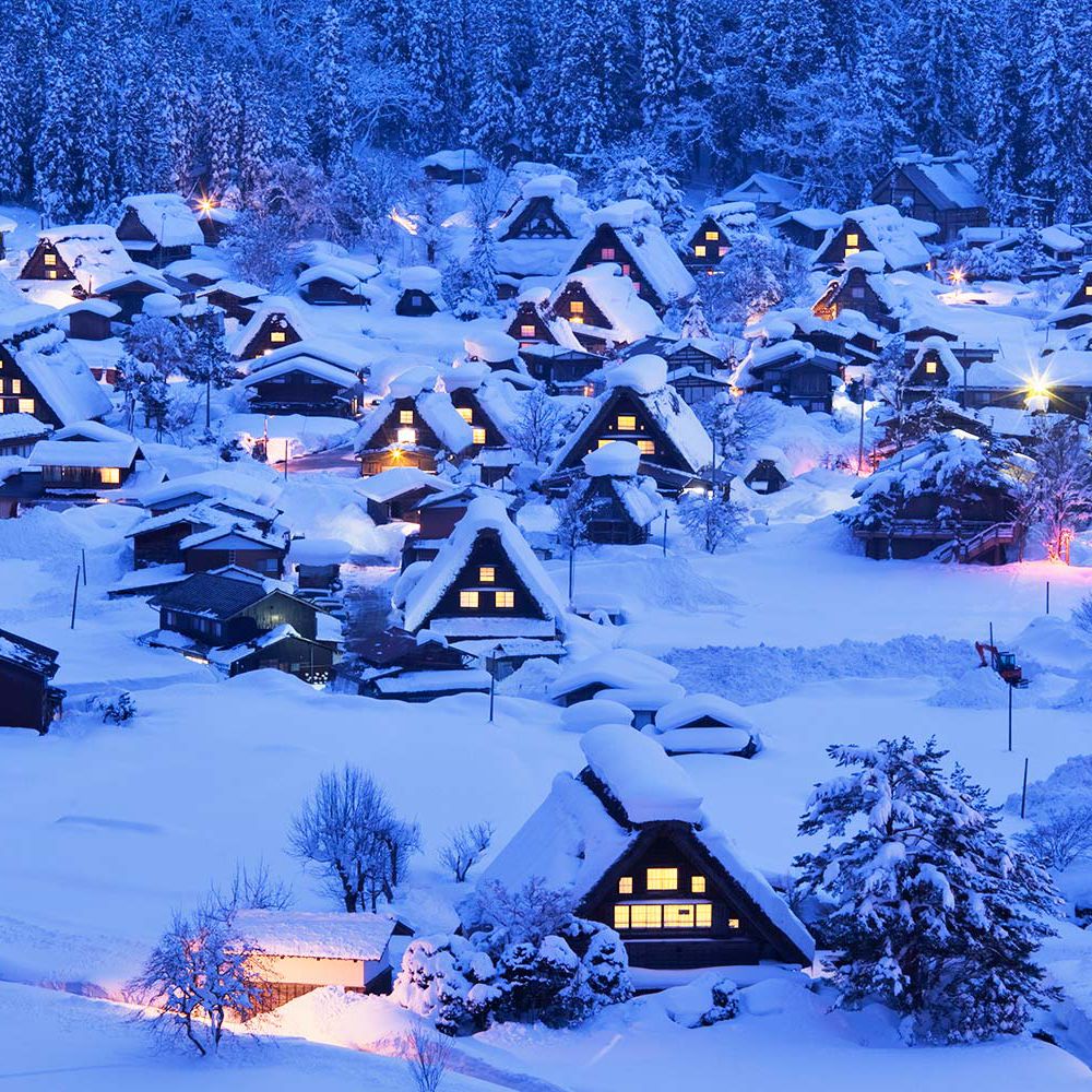 Japan Village Covered In Winter Snow Wallpapers