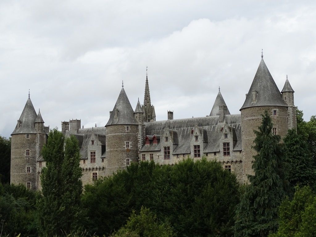 Josselin Castle Wallpapers