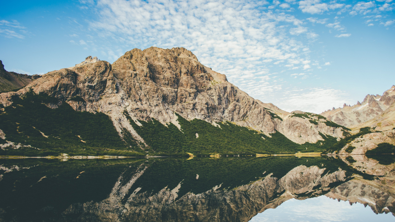 Lagoon Mountains Wallpapers