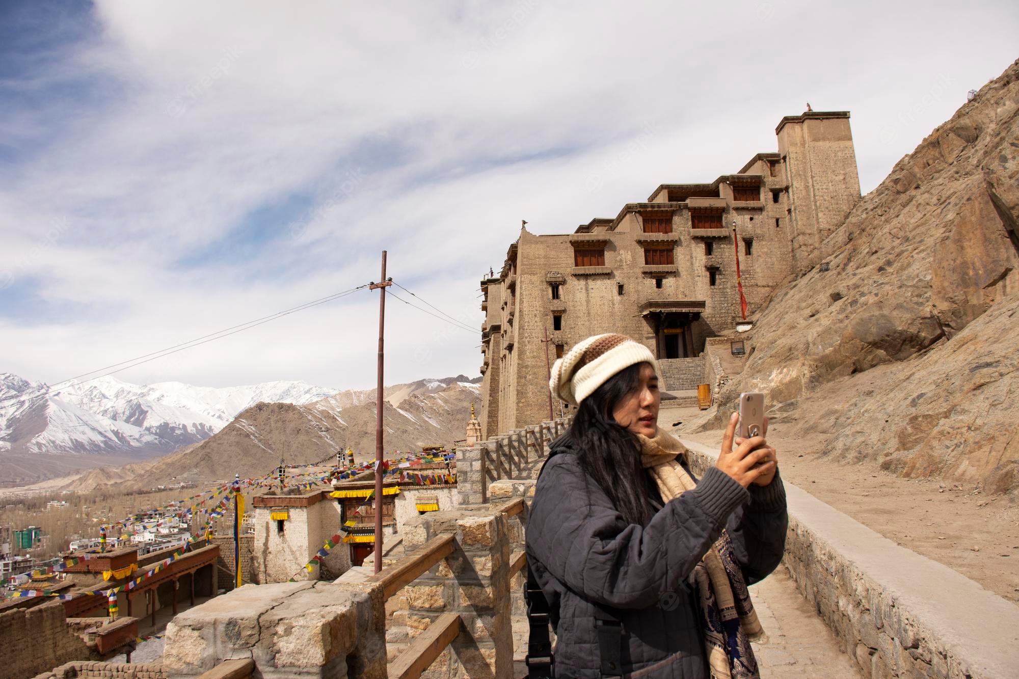 Leh Palace Wallpapers