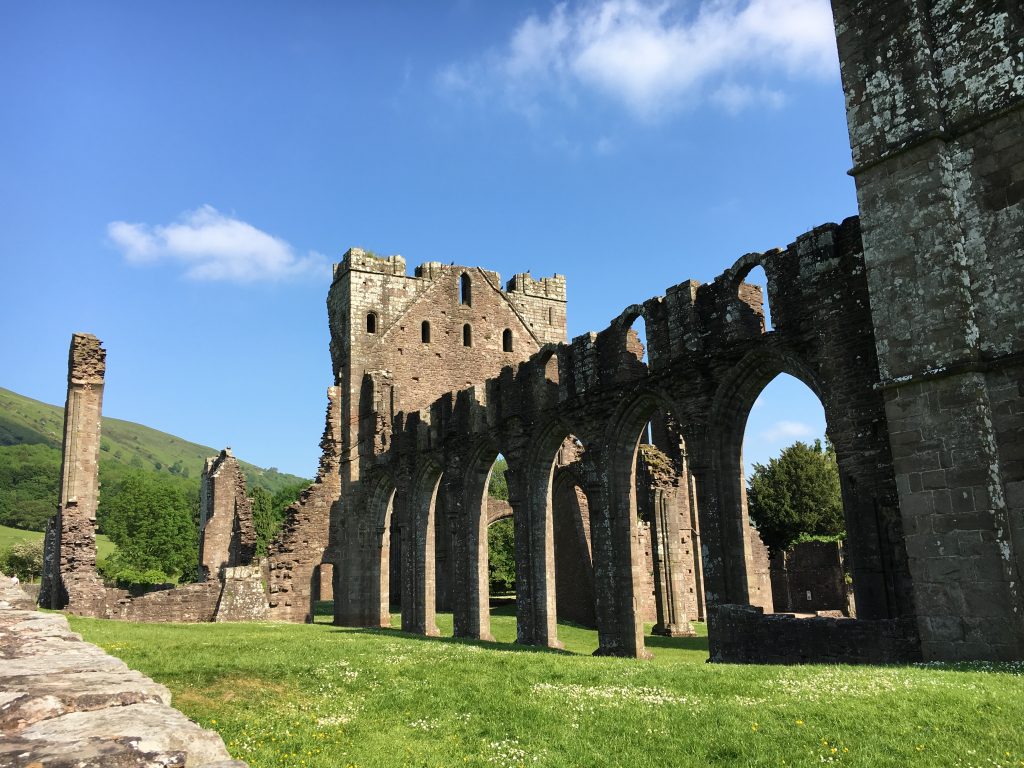 Llanthony Priory Wallpapers