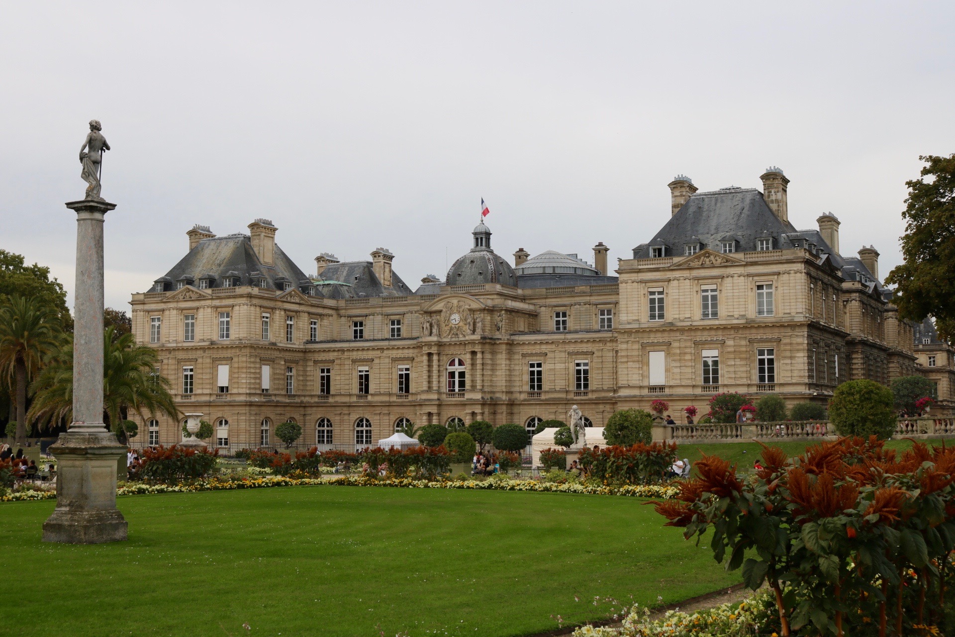 Luxembourg Palace Wallpapers