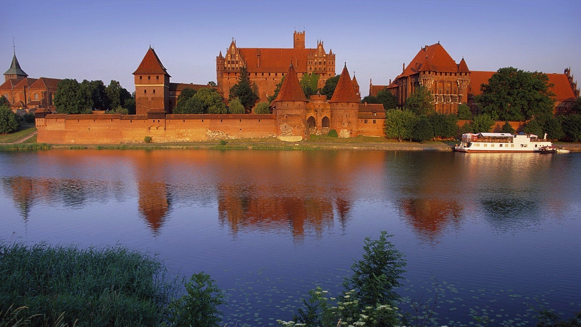 Malbork Castle Wallpapers