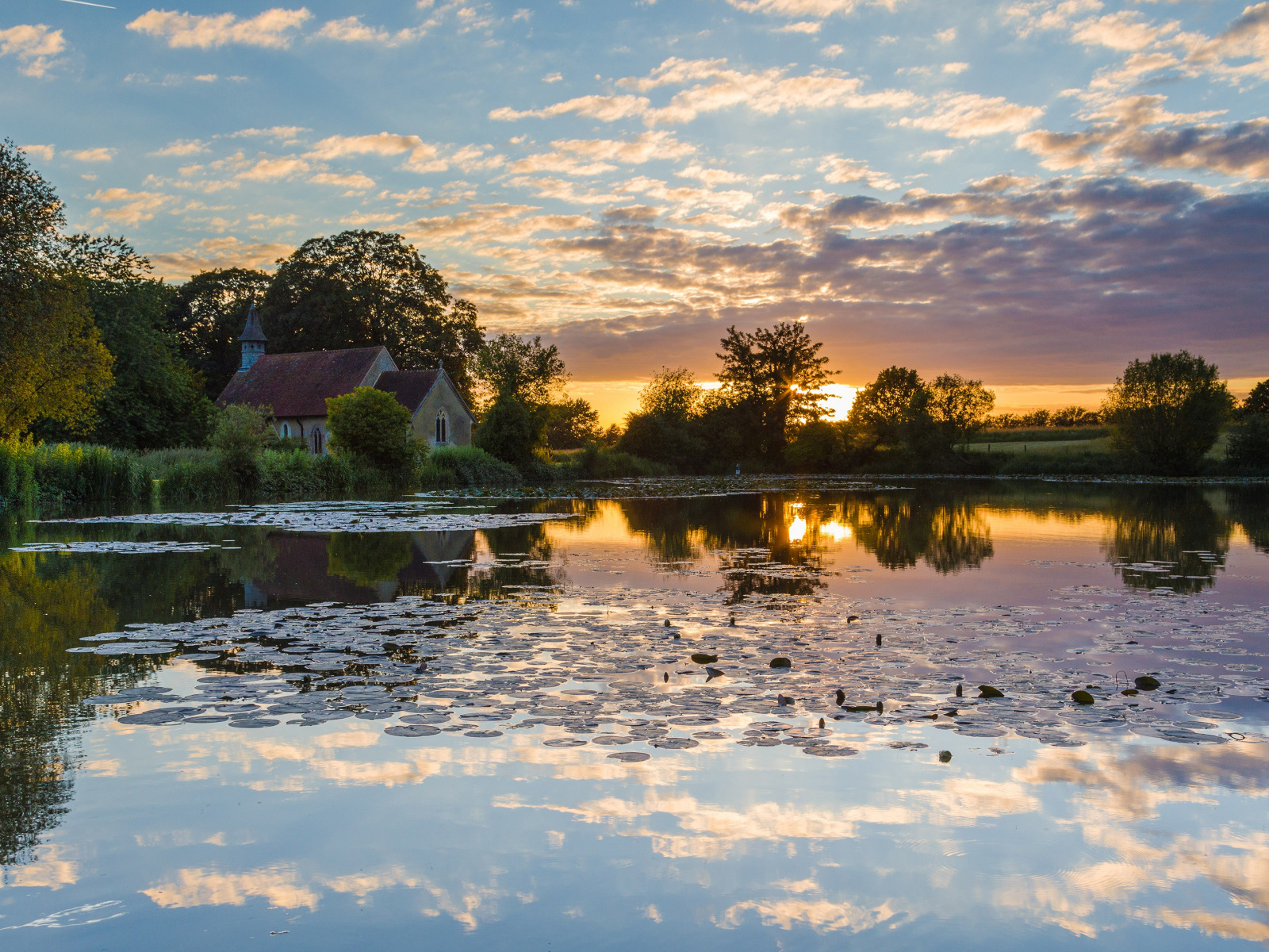 Mansion Reflection In Lake Wallpapers