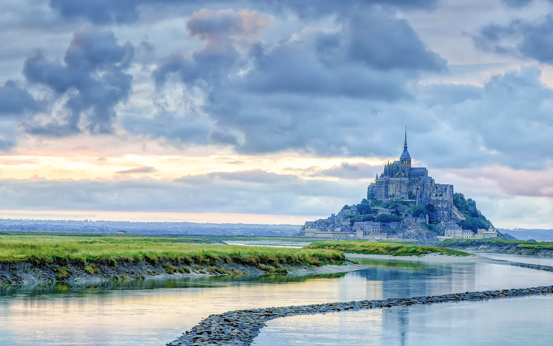 Mont Saint Michel Wallpapers