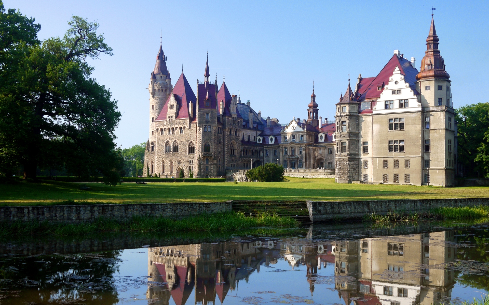 Moszna Castle Wallpapers