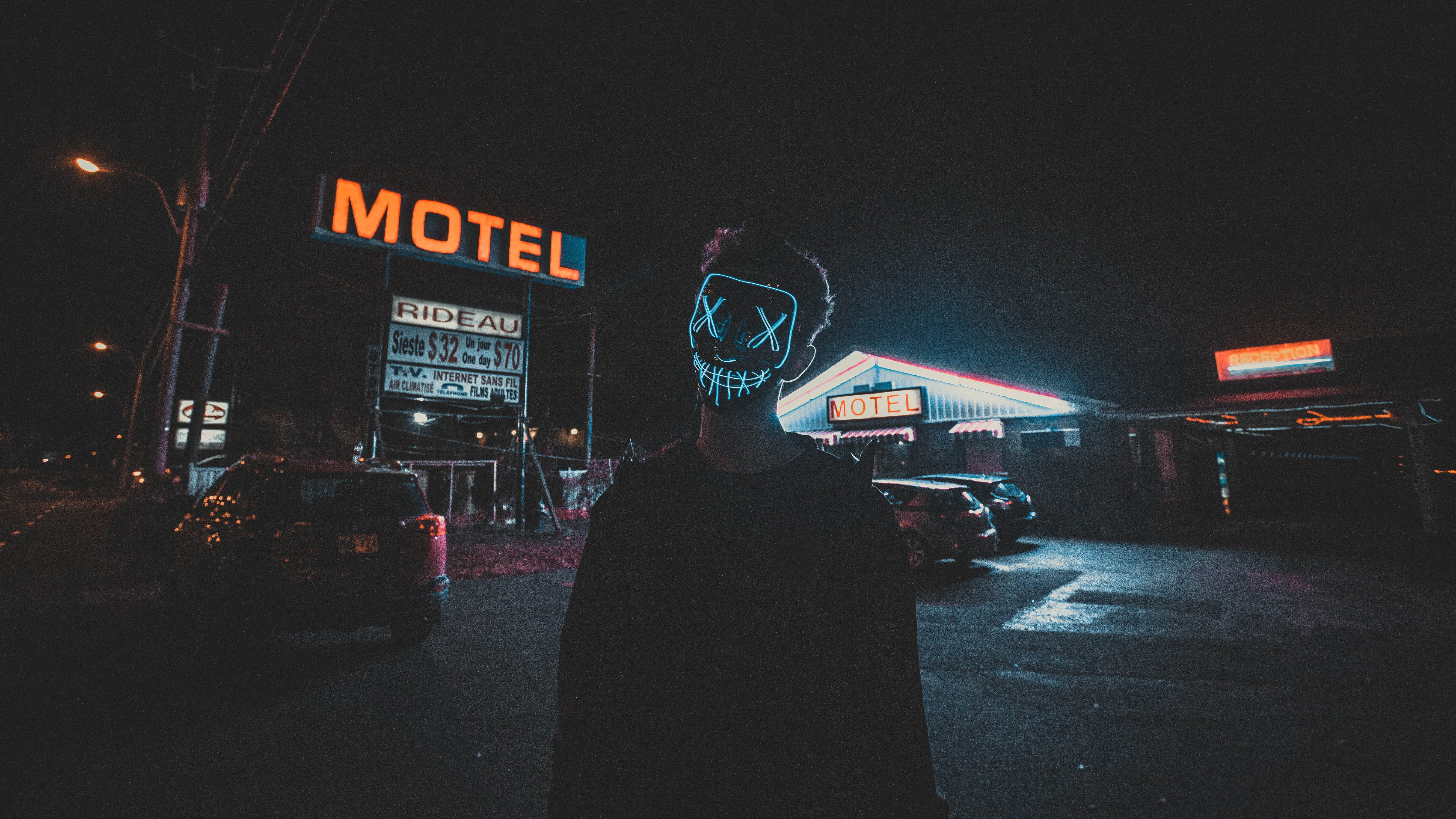 Motel Wallpapers