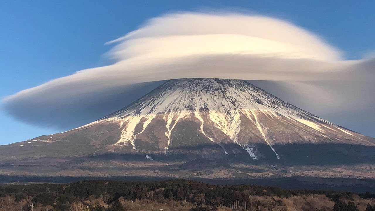 Mount Fuji Clouds And Mountains Japan Wallpapers