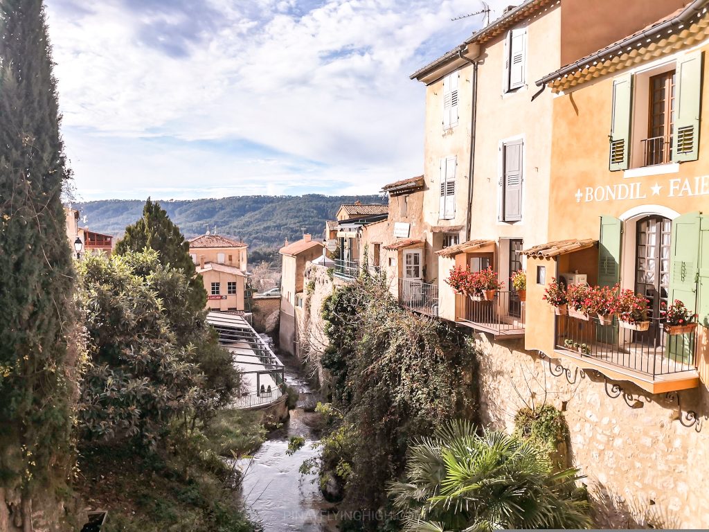 Moustiers-Sainte-Marie Wallpapers