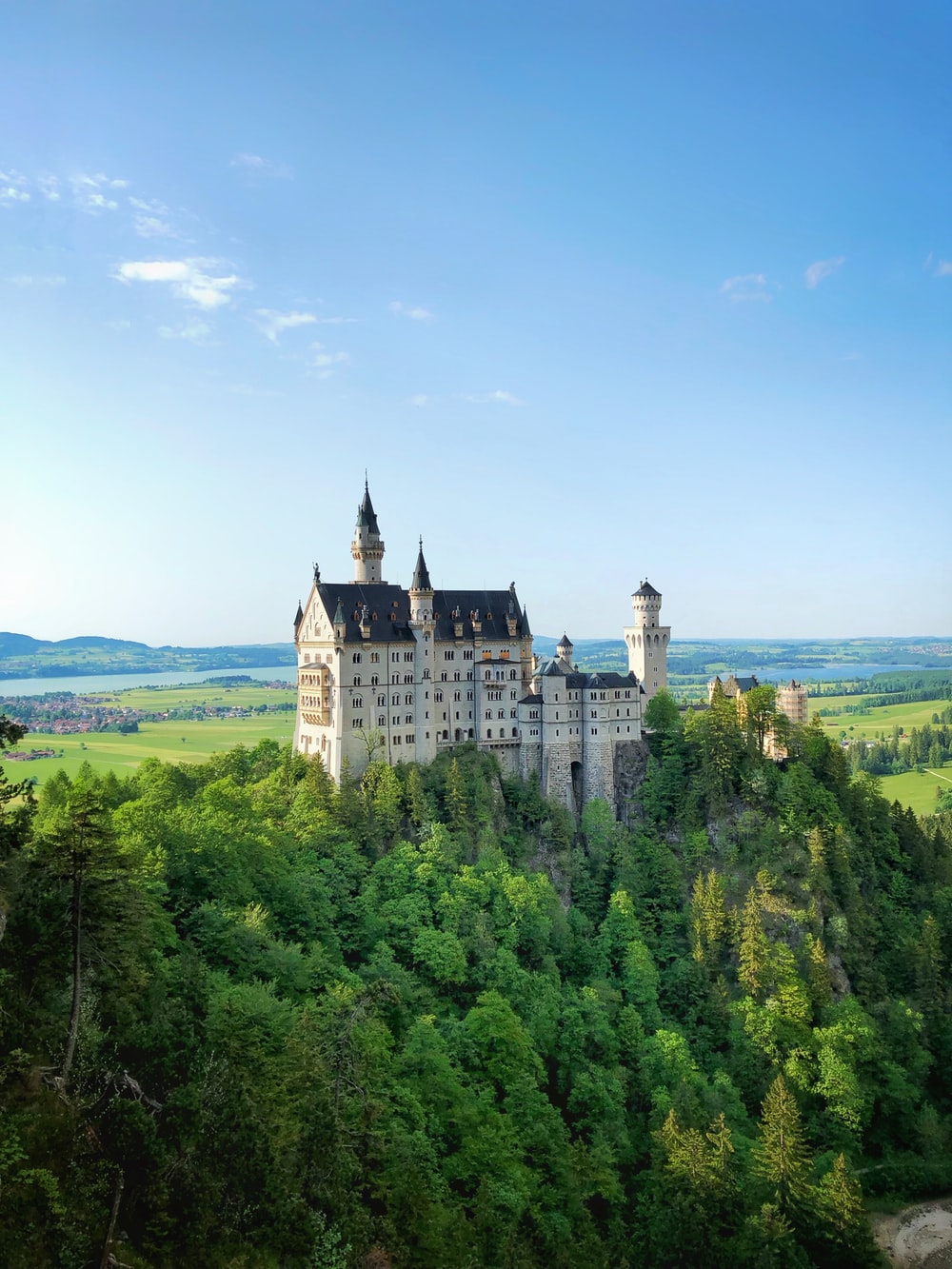 Neuschwanstein Castle Wallpapers