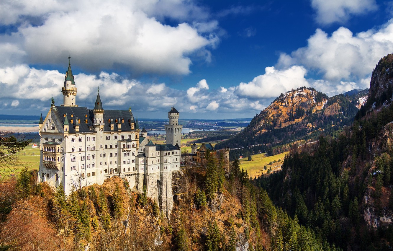 Neuschwanstein Castle Wallpapers