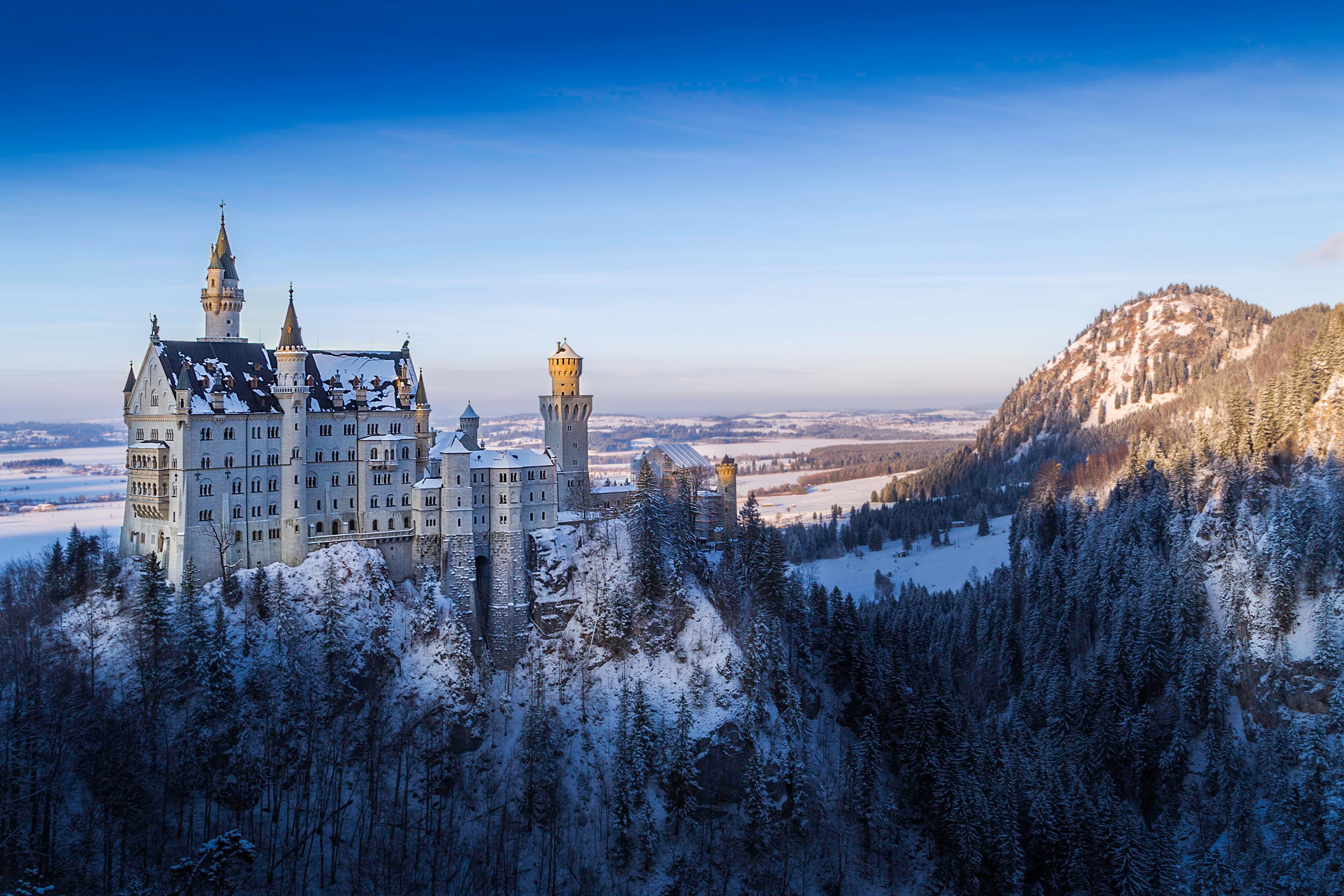 Neuschwanstein Castle In Winter Wallpapers