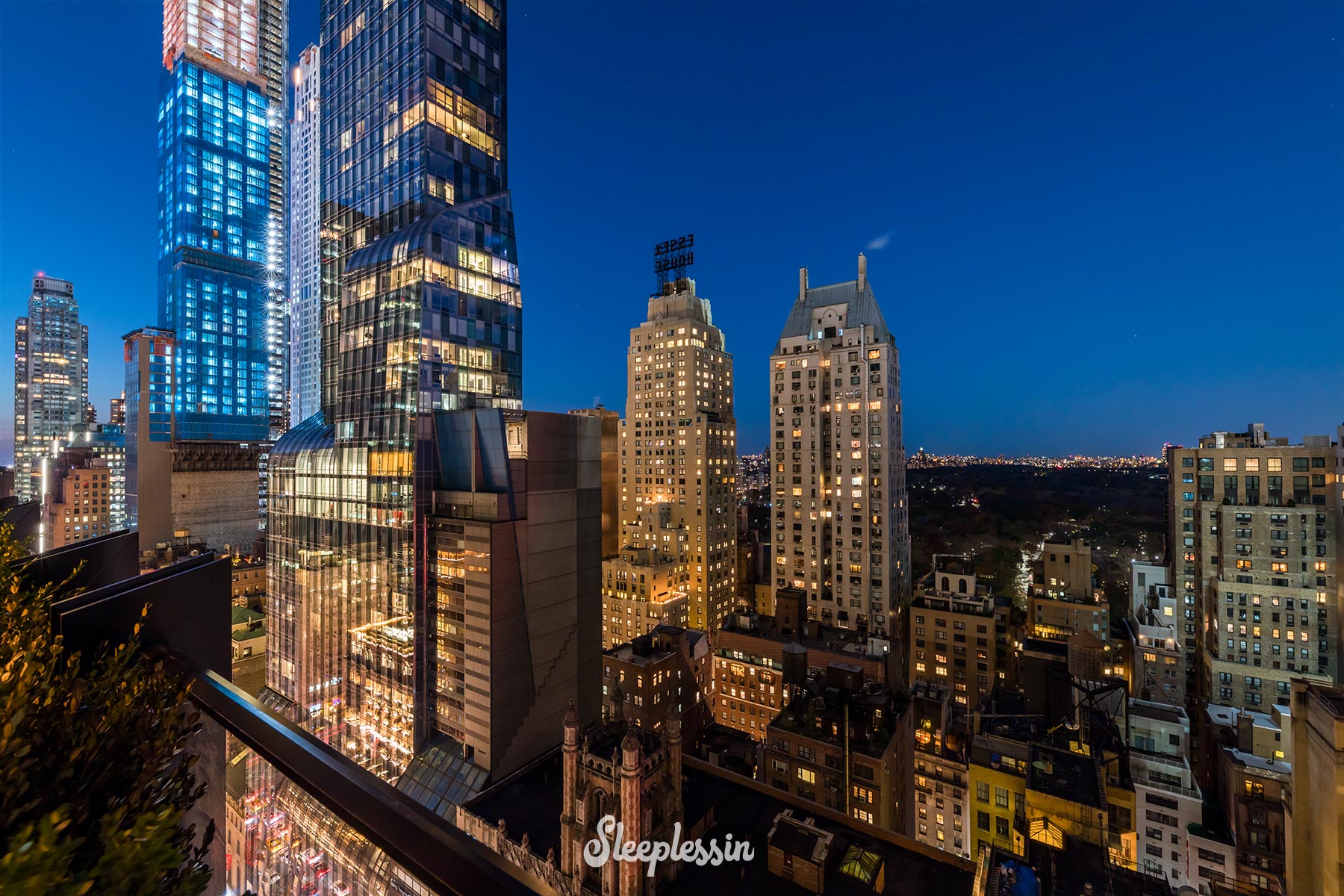 New York City Skyscraper At Night Wallpapers