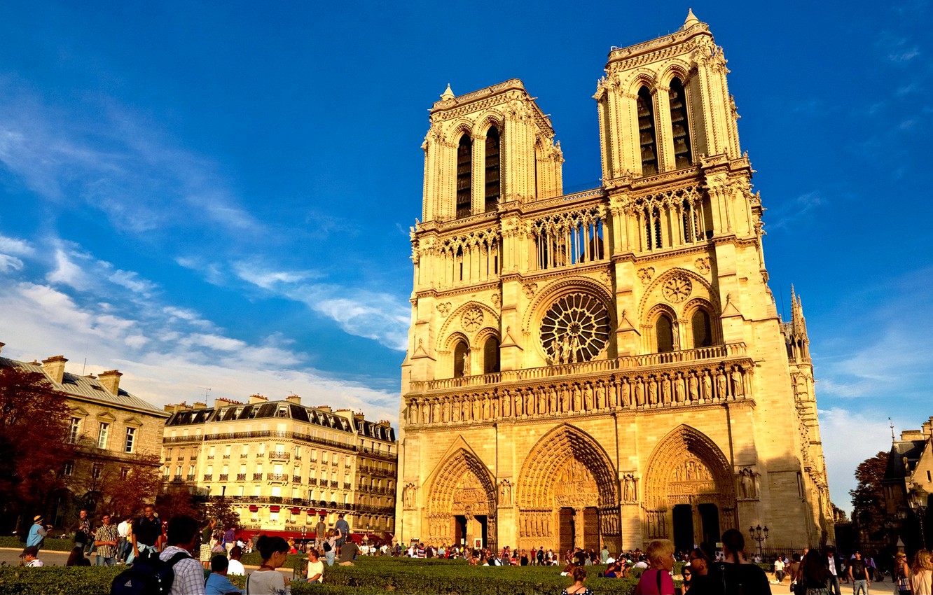 Notre-Dame Cathedral Wallpapers