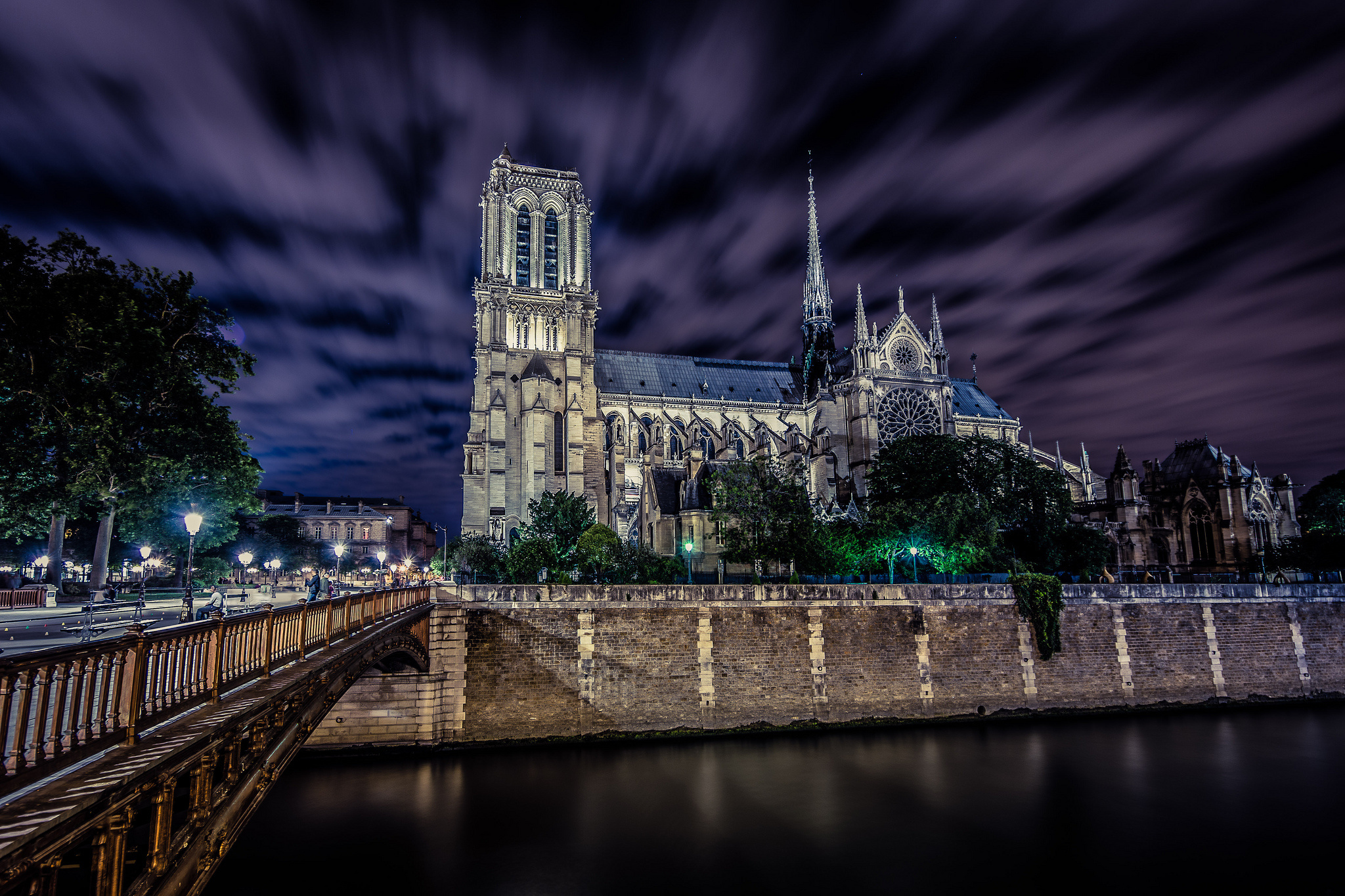 Notre-Dame Cathedral Wallpapers