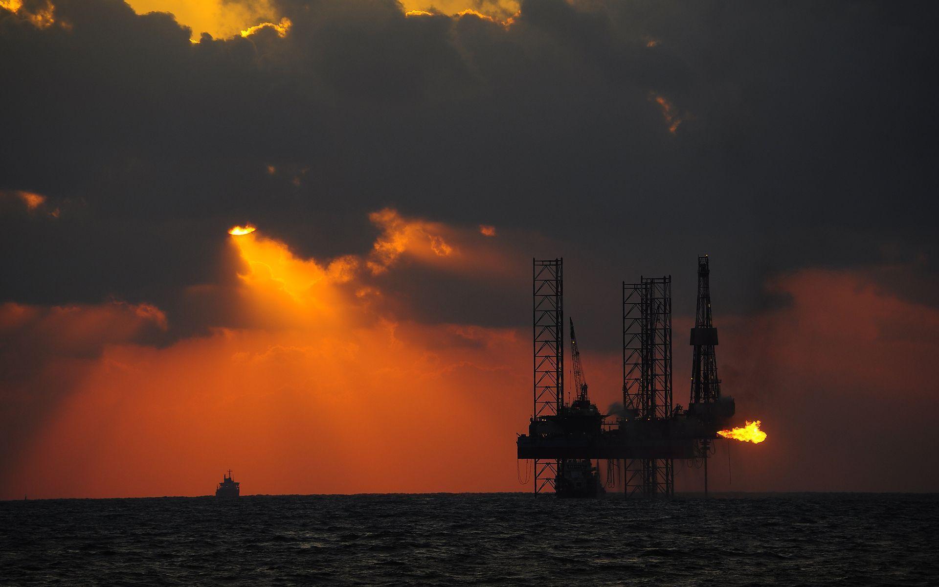 Oil Platform Wallpapers