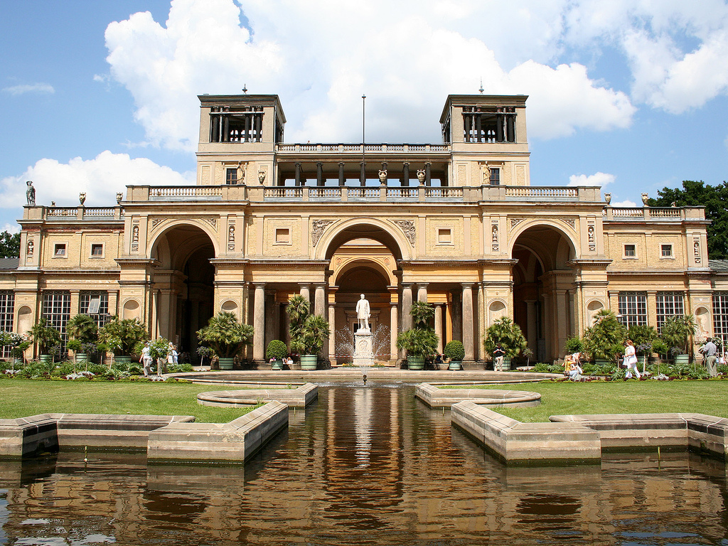 Orangery Palace Wallpapers