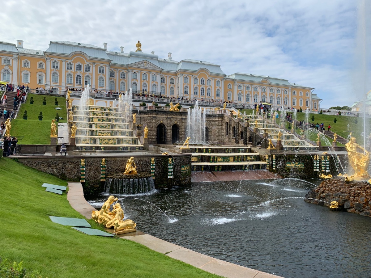 Peterhof Palace Wallpapers