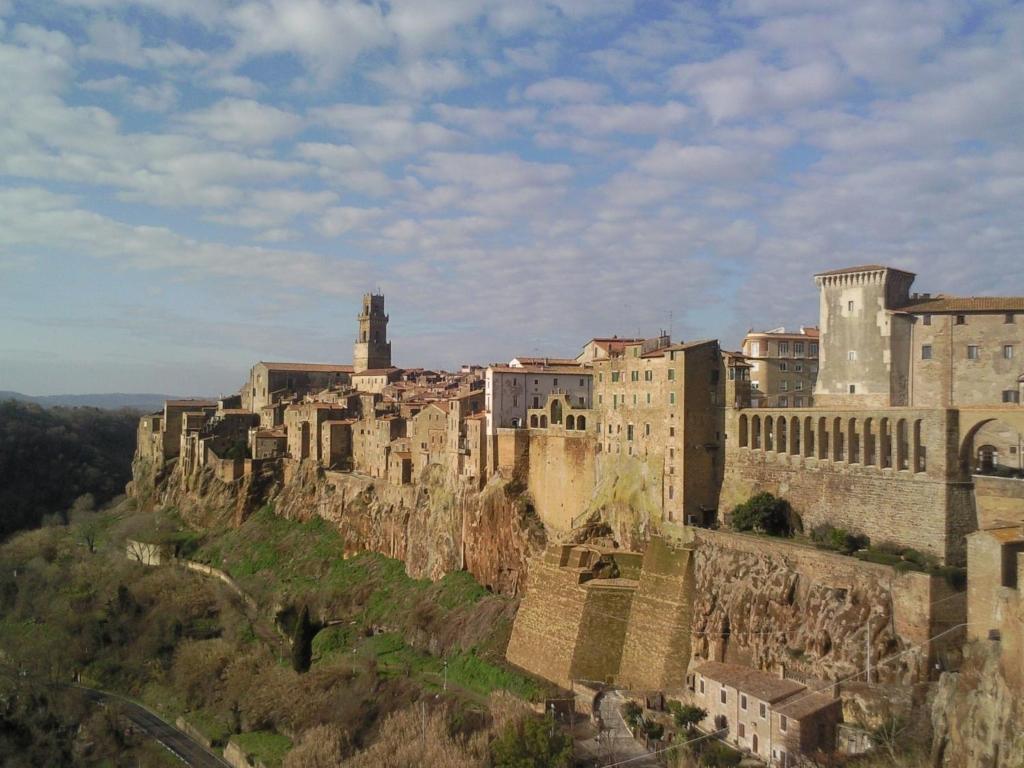 Pitigliano Wallpapers